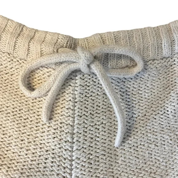 Aerie Knit Off White Shorts | Size Small - Picture 4 of 5
